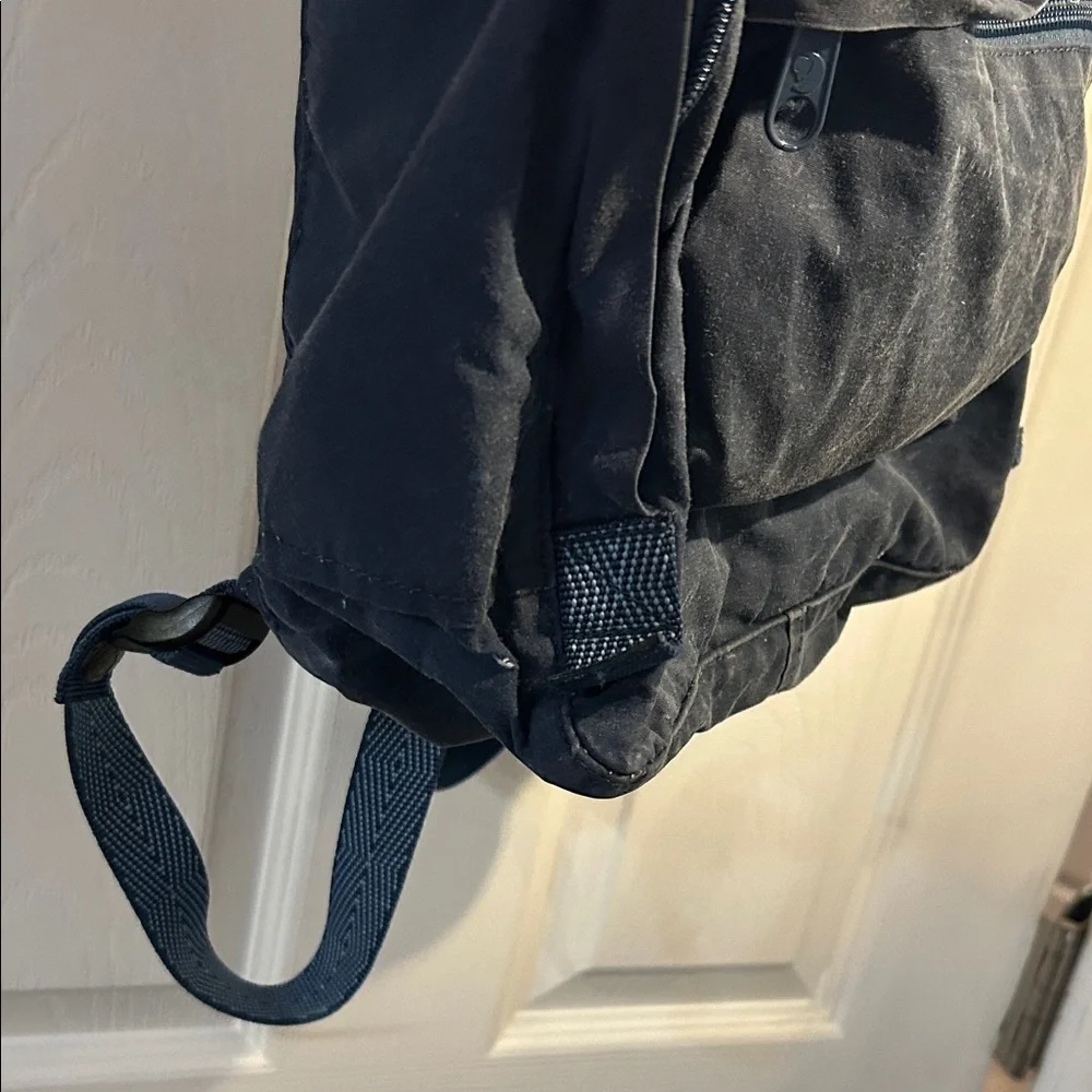 Fjallraven Kånken Navy Backpack